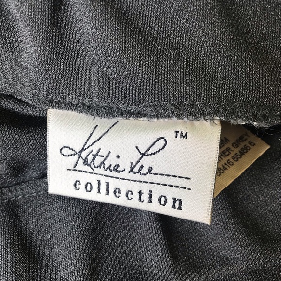 Kathy Lee Floral design skirt - Picture 5 of 6